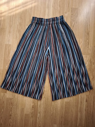 Plissee hosenrock von bershka - plissee,